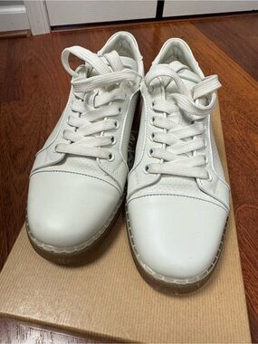 Louboutin fun viera